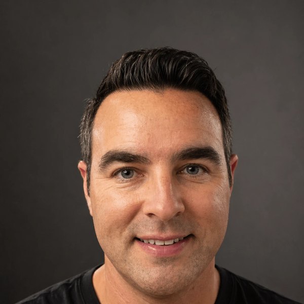 Zak Zielezinski headshot